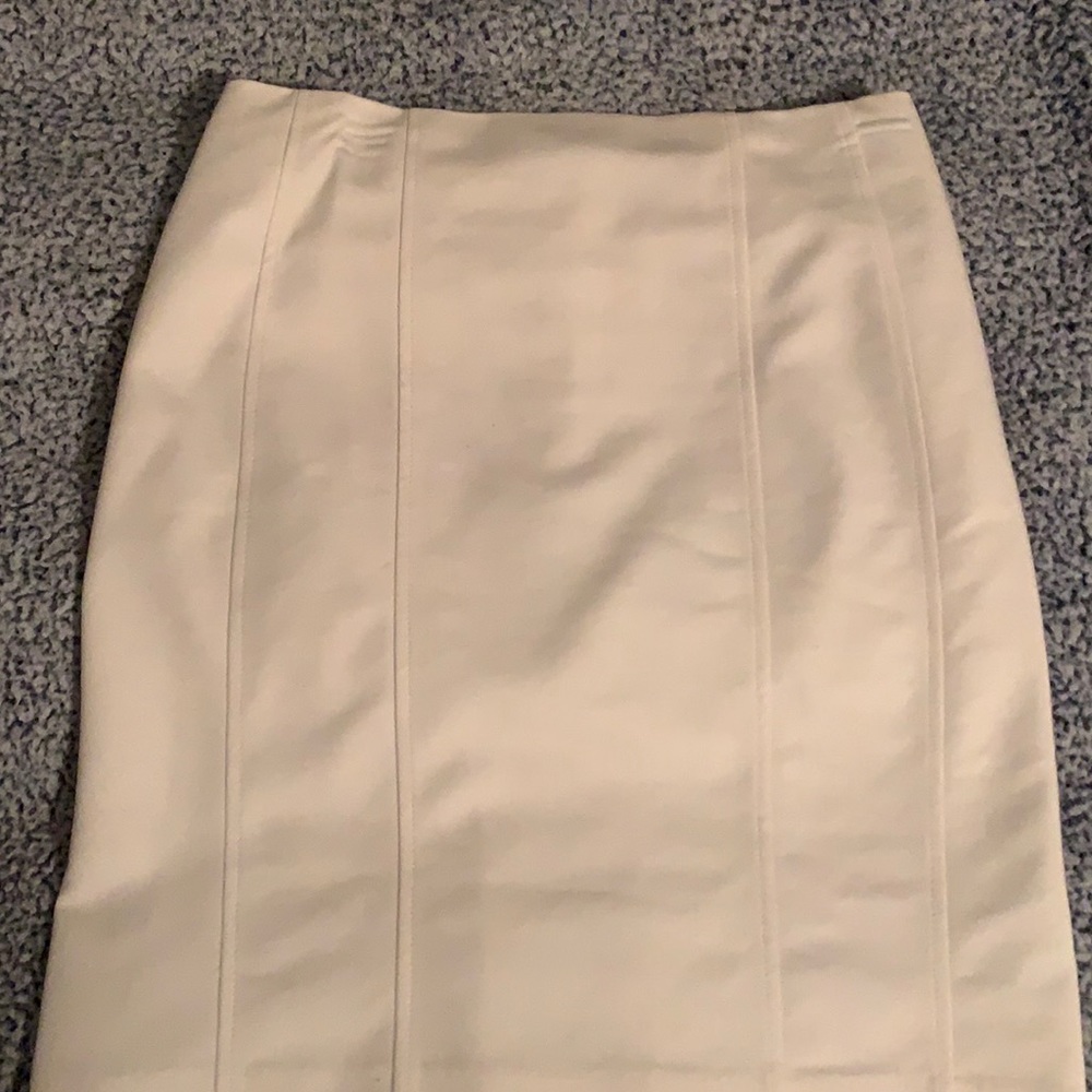 Express white skirt size 6